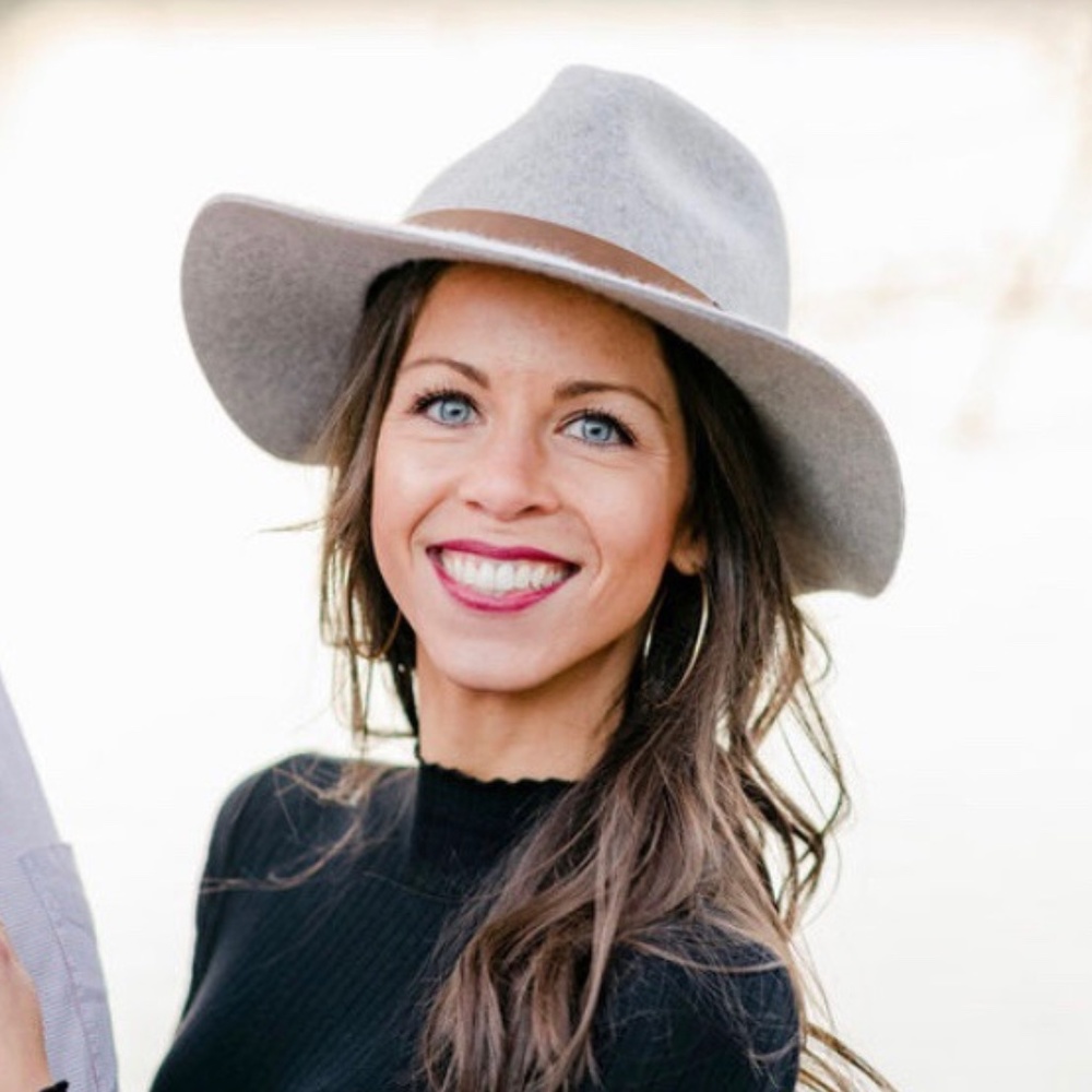 Meet your Posher, Maggie